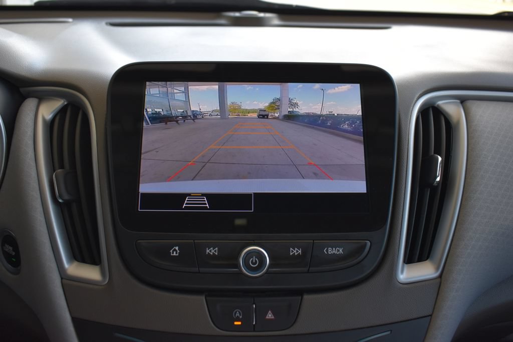 Used 2025 Chevrolet Malibu LT FWD image 19