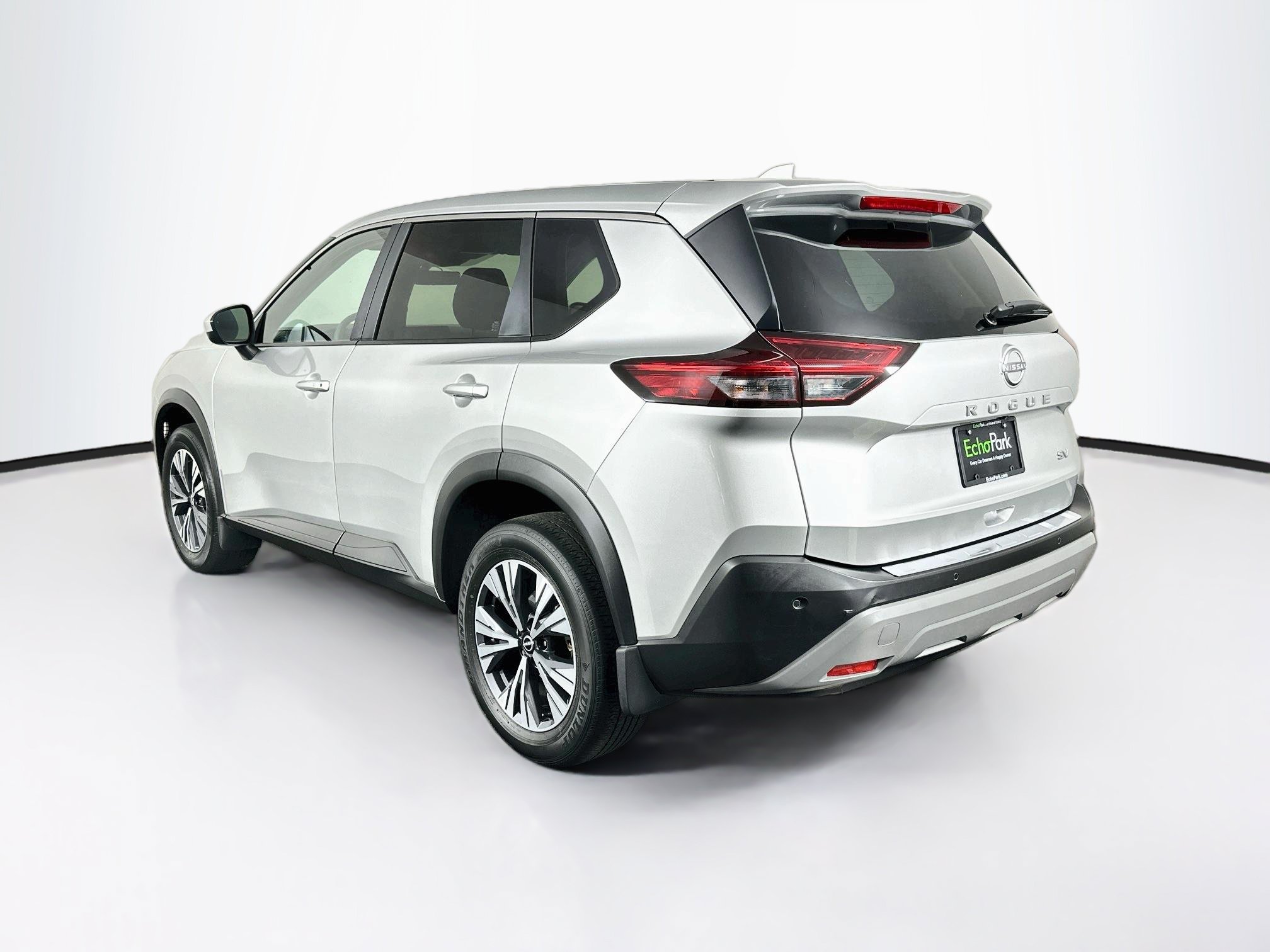 Used 2023 Nissan Rogue SV FWD image 5