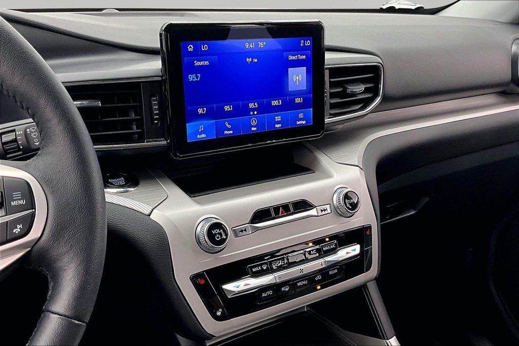 Certified 2024 Ford Explorer XLT AWD/4WD image 6