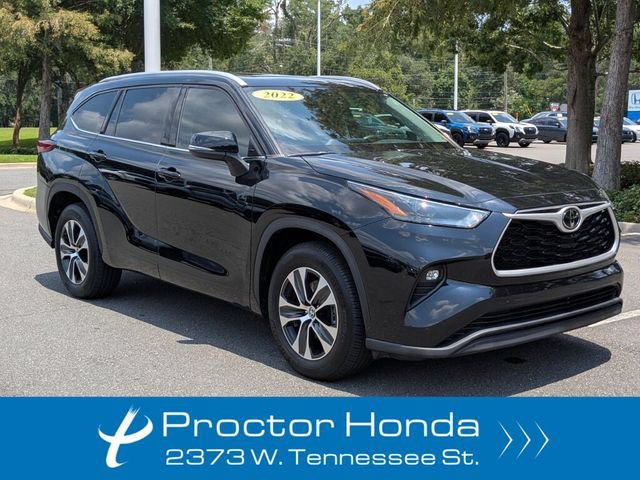 Used 2022 Toyota Highlander XLE