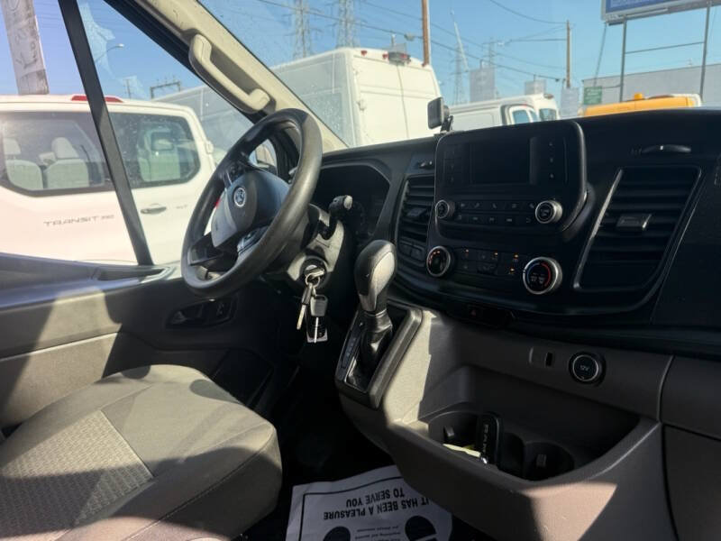 Used 2020 Ford Transit 250 148 High Roof Extended RWD image 10