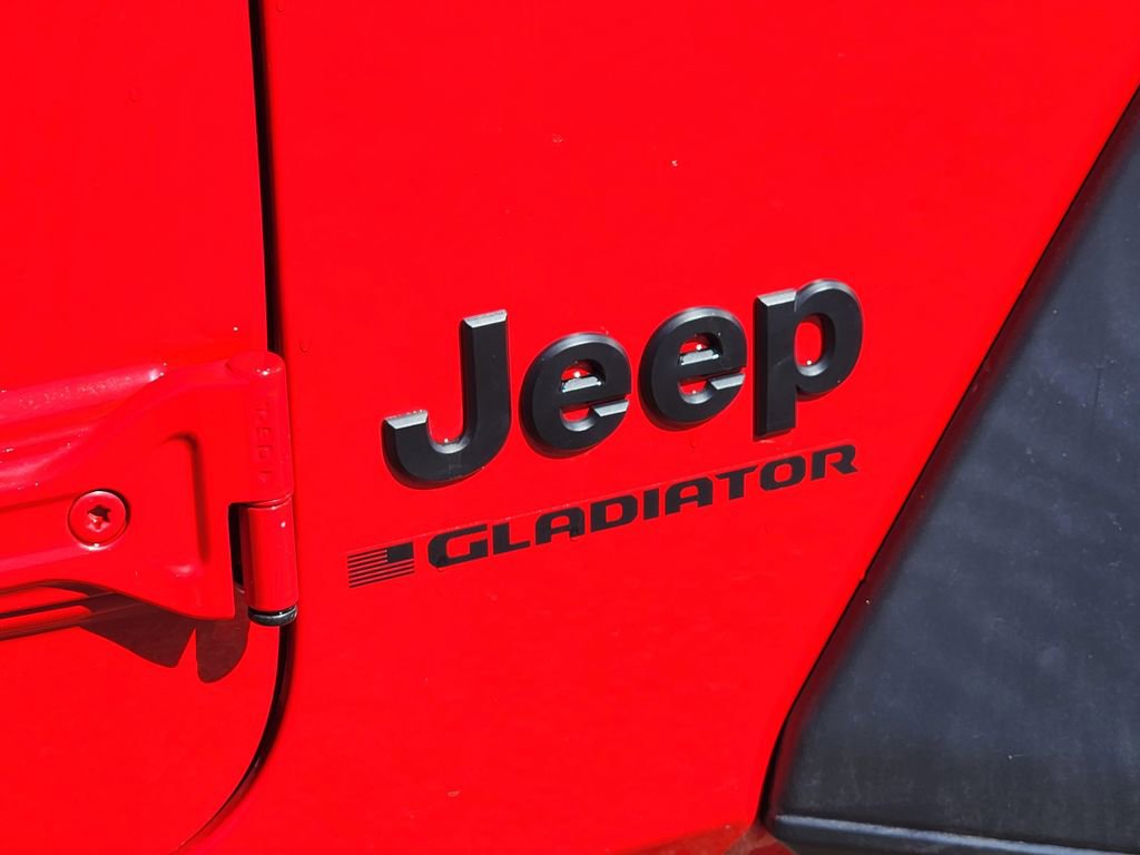 Used 2023 Jeep Gladiator Sport AWD/4WD image 31