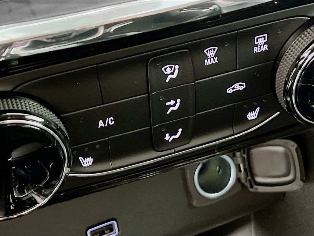 Certified 2025 Buick Encore GX Sport Touring w/ Advanced Technology Package image 16