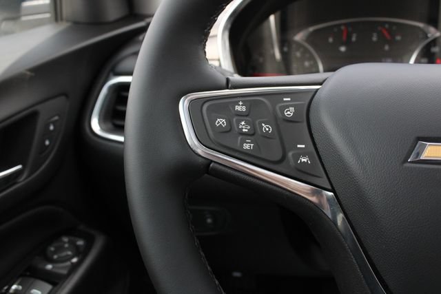 Used 2024 Chevrolet Equinox Premier AWD/4WD image 13