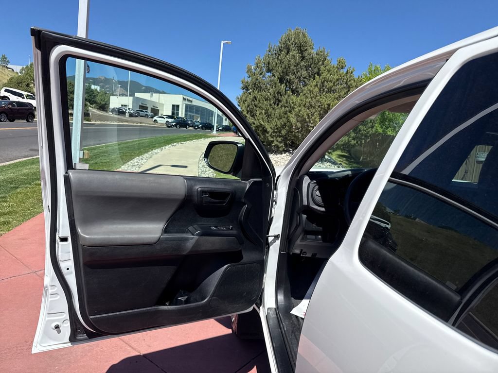 Used 2021 Toyota Tacoma SR RWD image 10