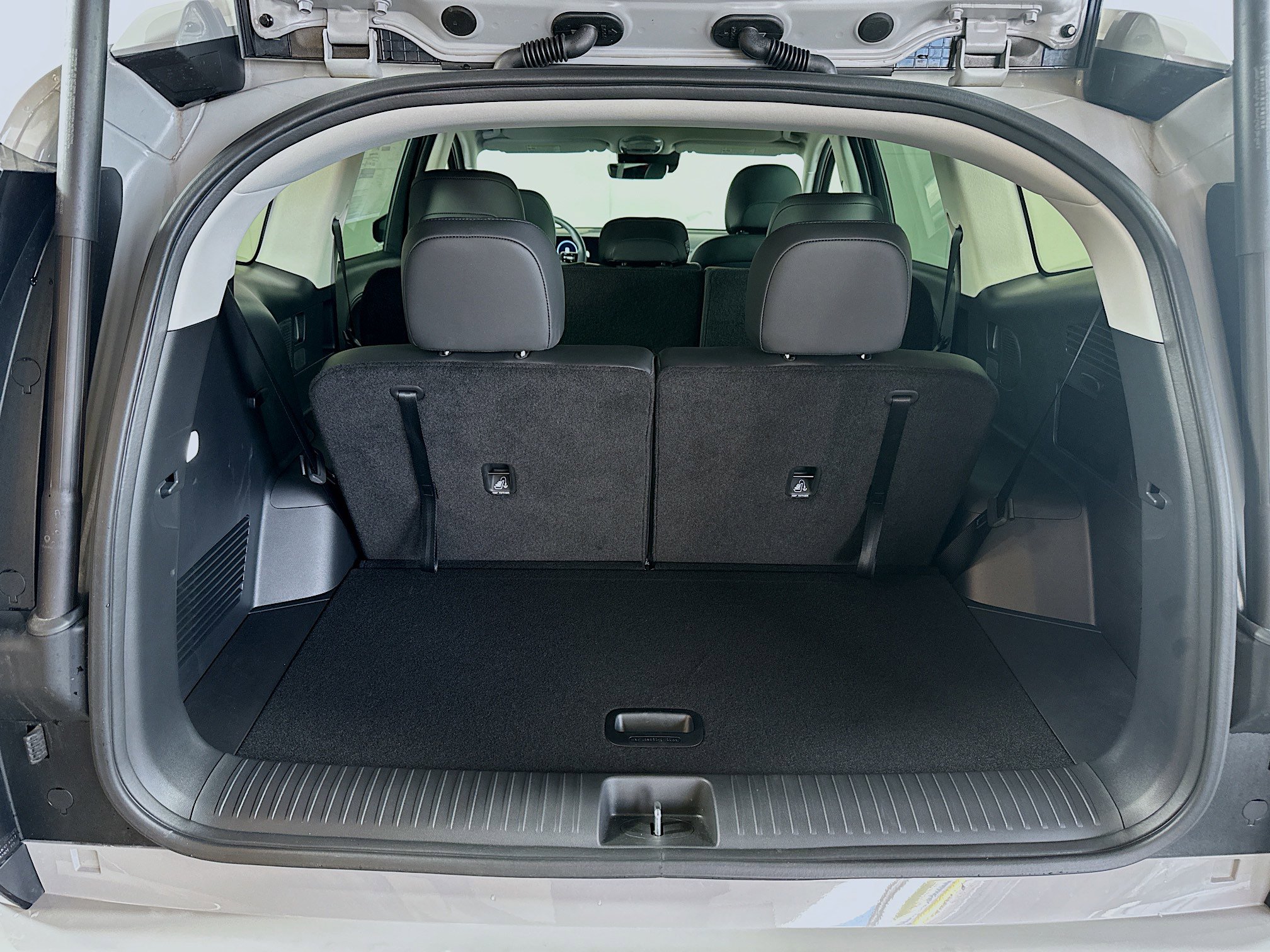 New 2026 Hyundai Ioniq 9 SEL image 26