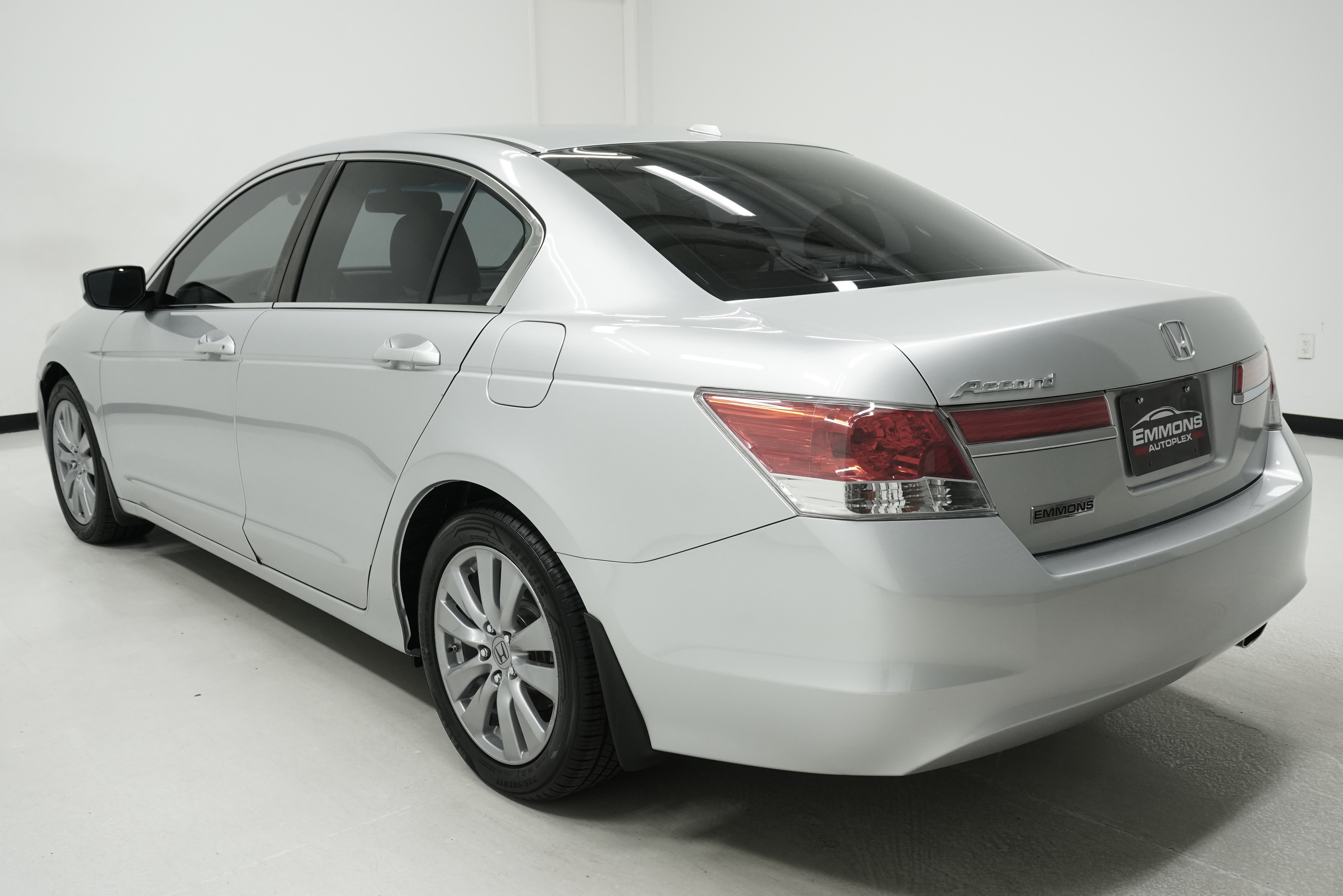 Used 2012 Honda Accord EX-L image 6