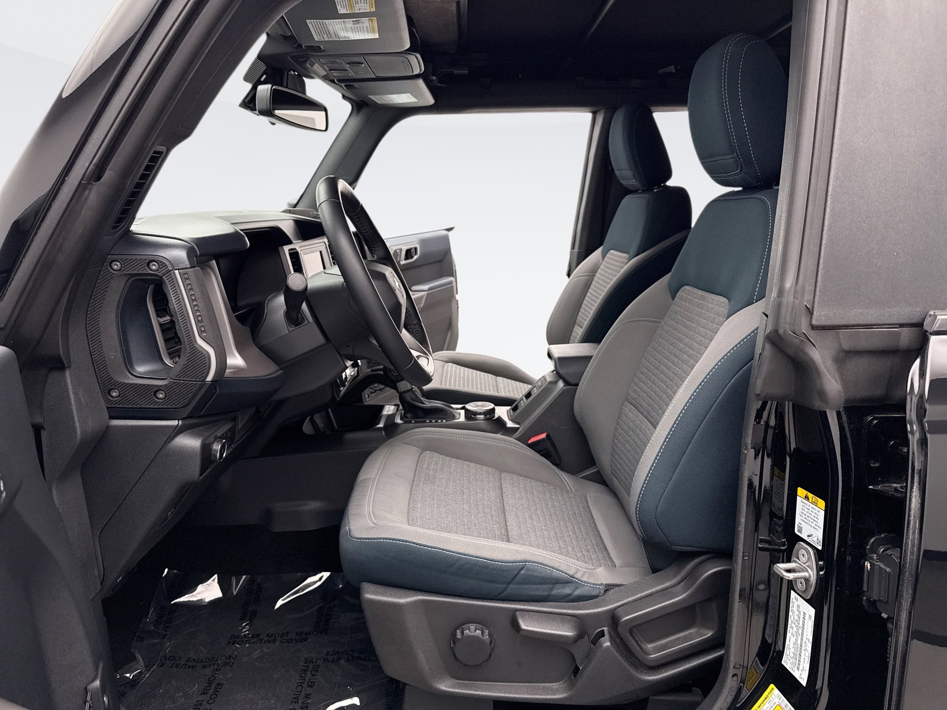 Used 2023 Ford Bronco Outer Banks image 11