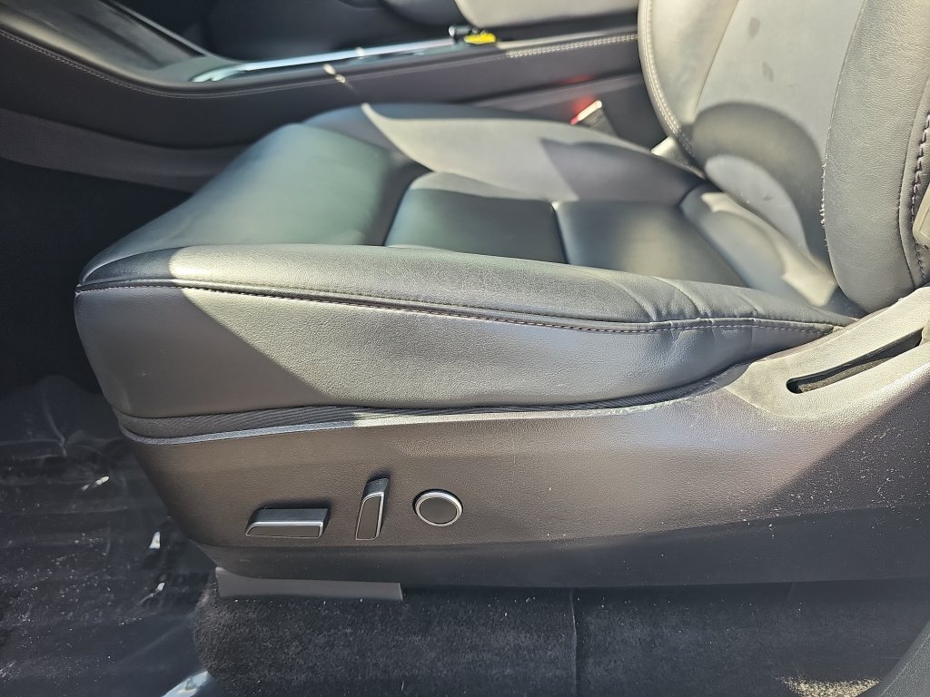 Used 2022 Tesla Model Y Performance AWD/4WD image 28