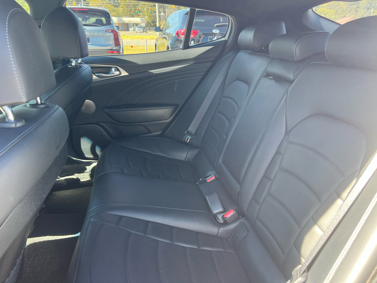 Used 2022 Kia Stinger GT2 image 30