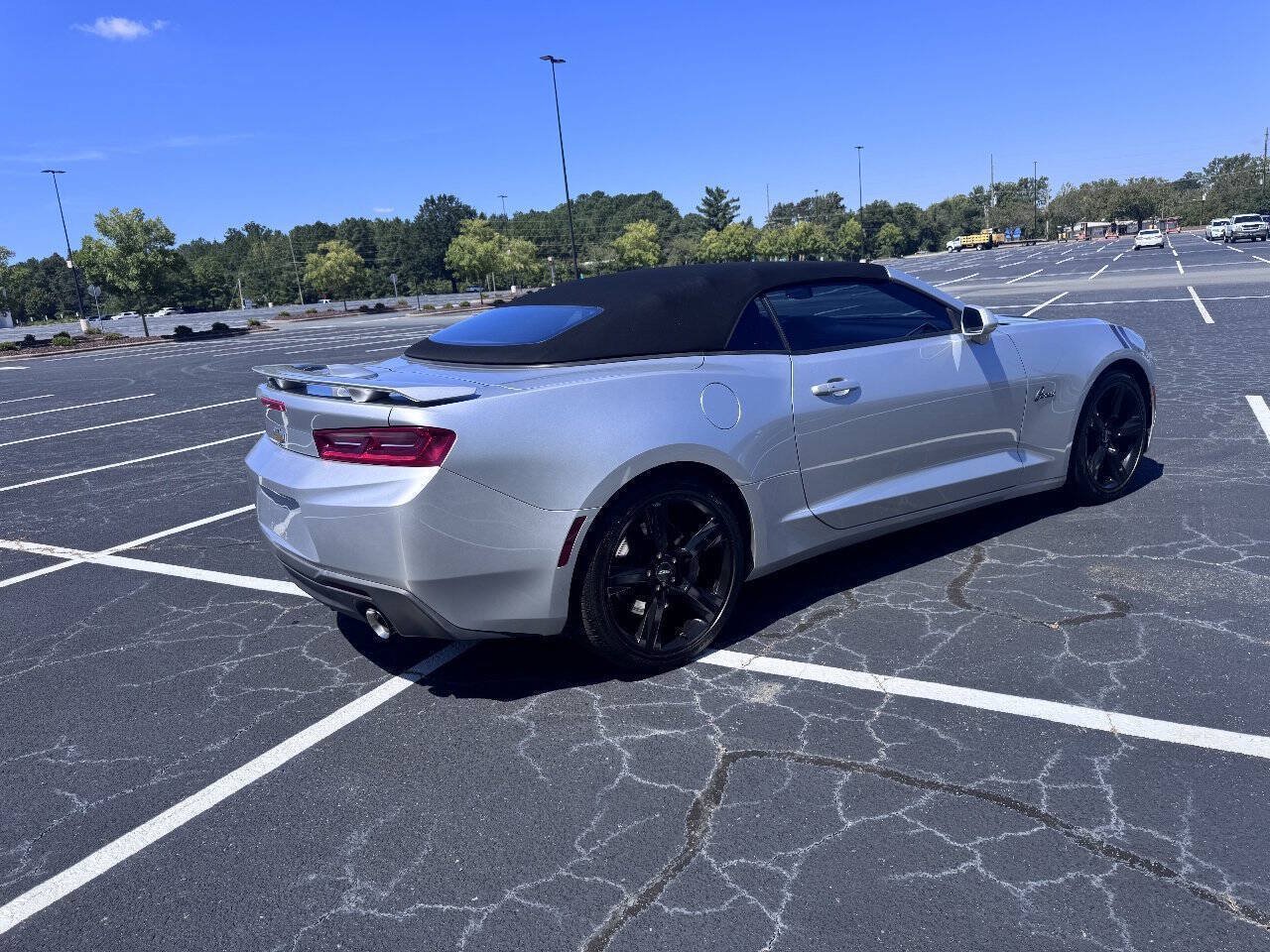 Used 2017 Chevrolet Camaro SS RWD image 3