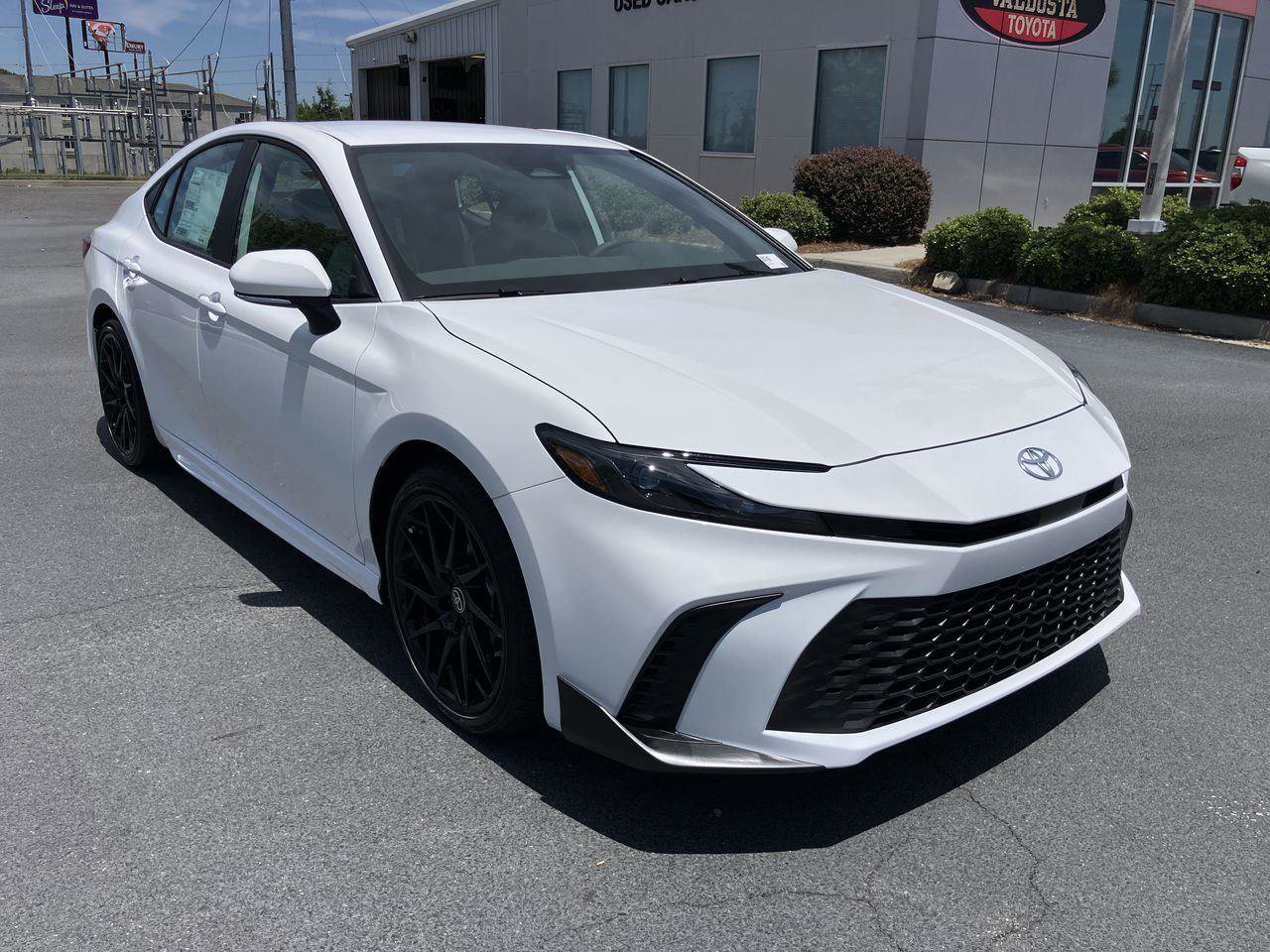 New 2026 Toyota Camry SE FWD image 7