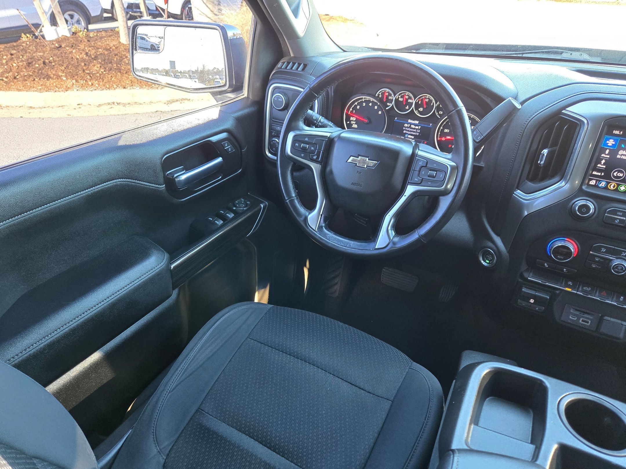Used 2020 Chevrolet Silverado 1500 LT w/ All-Star Edition image 9
