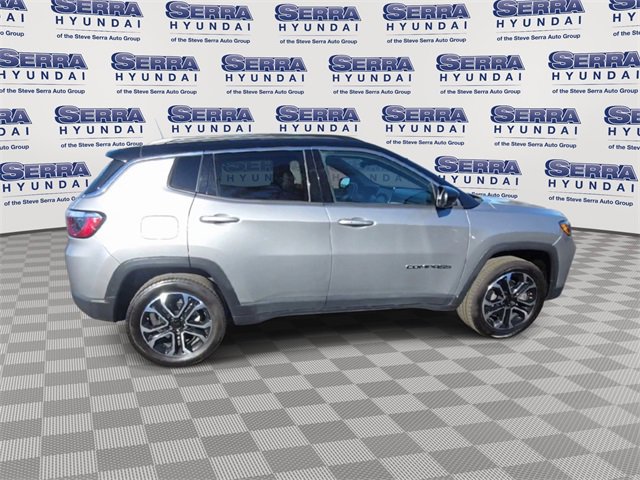 Used 2024 Jeep Compass Limited image 2