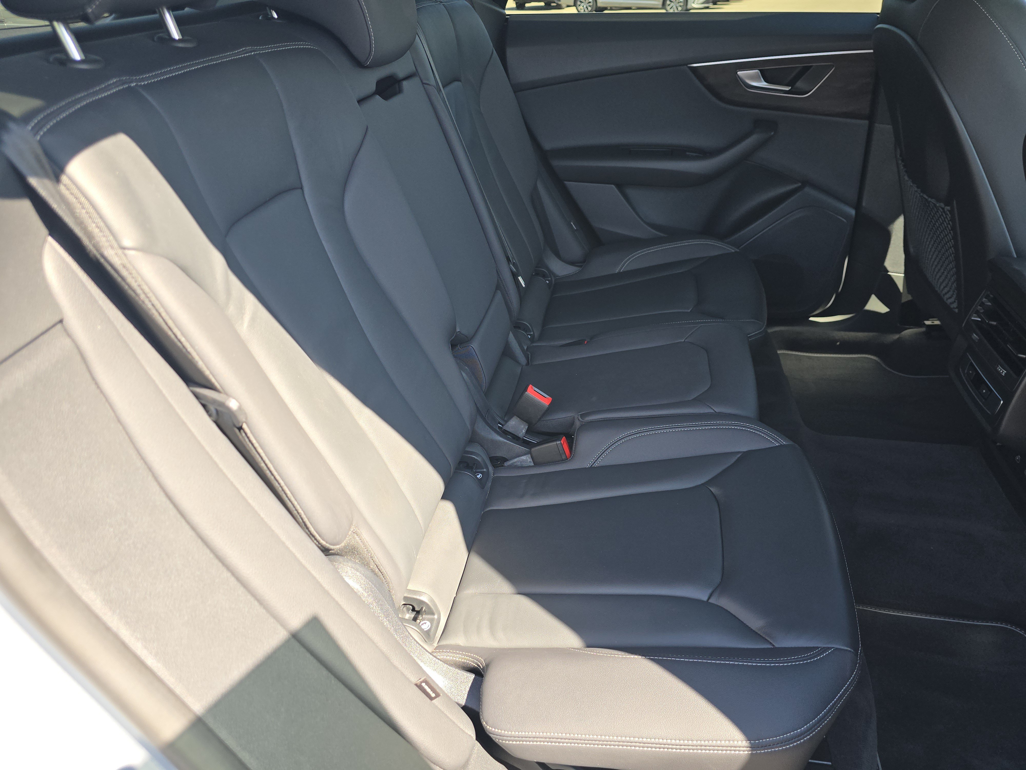 Certified 2023 Audi Q8 Premium w/ Convenience Package AWD/4WD image 18