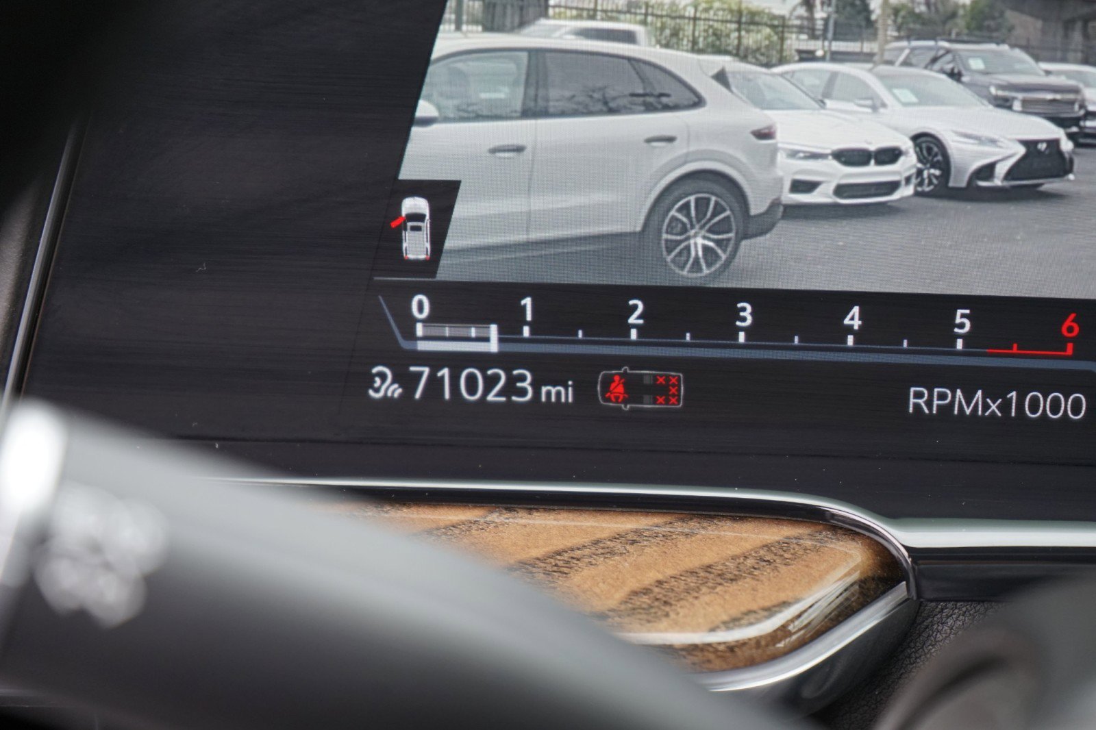 Used 2021 Cadillac Escalade Premium Luxury Platinum image 14