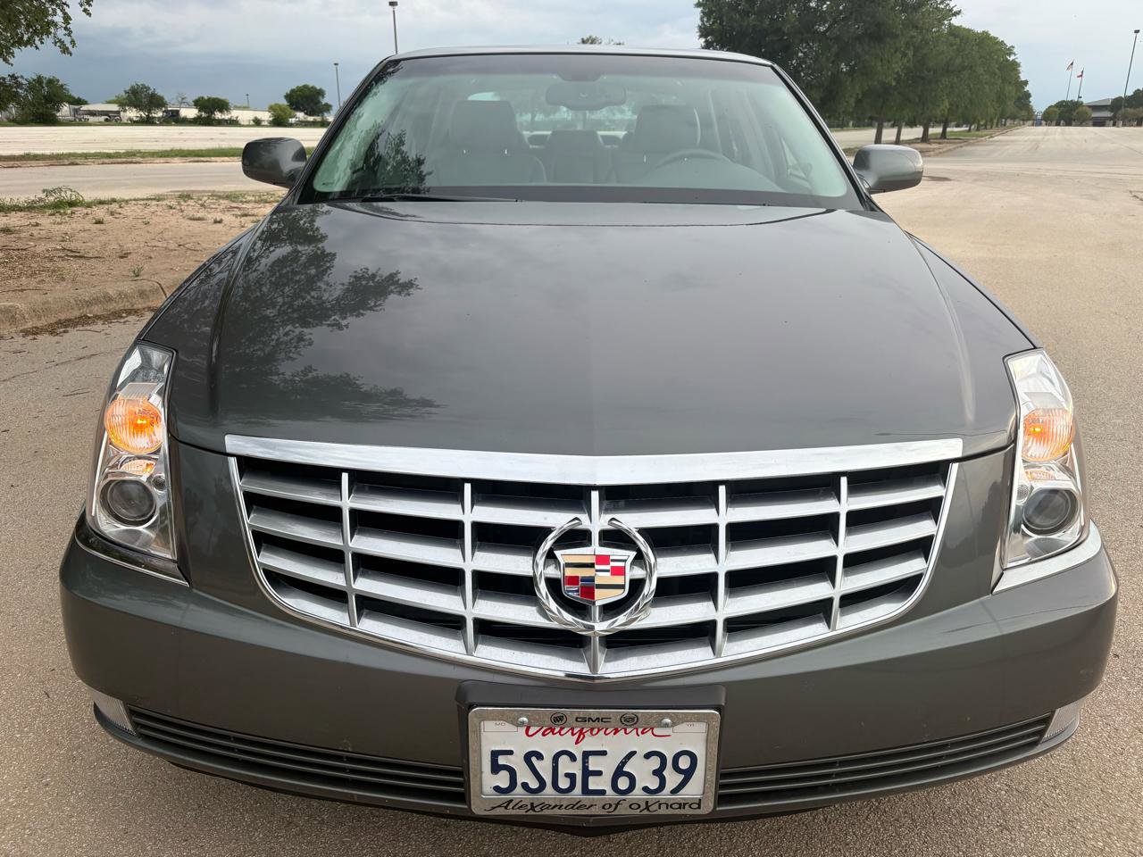 Used 2006 Cadillac DTS FWD image 2
