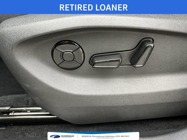 Certified 2025 Volkswagen Tiguan SE AWD/4WD image 12