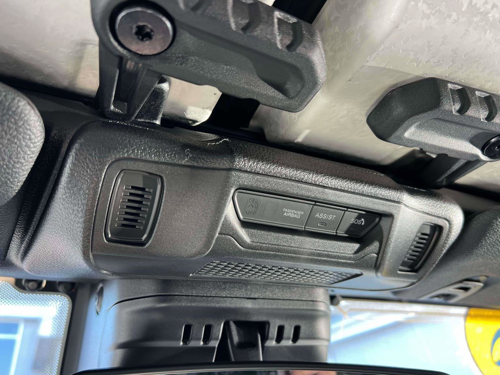 Used 2025 Jeep Wrangler Unlimited Sport AWD/4WD image 29