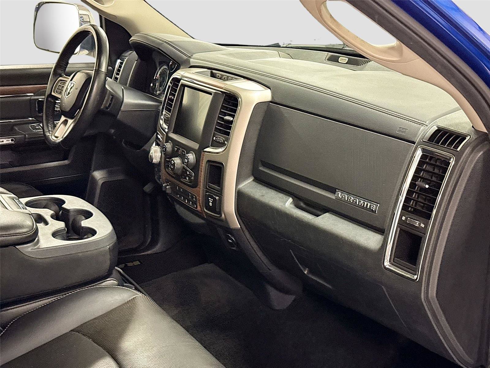 Used 2014 RAM 1500 Laramie w/ Convenience Group AWD/4WD image 30
