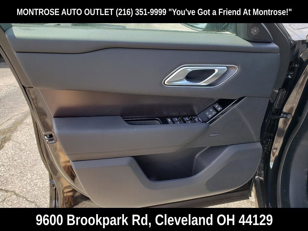 New 2026 Land Rover Range Rover Velar Dynamic SE image 5