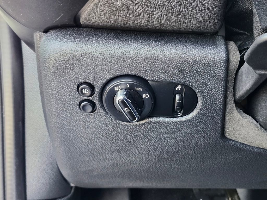 Used 2015 MINI Cooper S FWD image 17