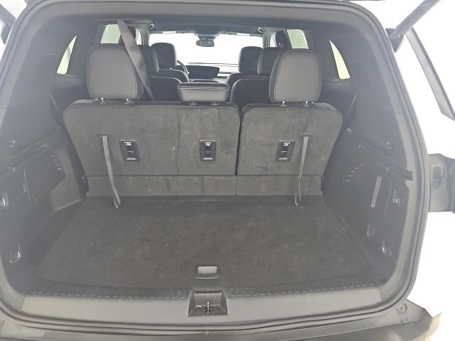 Used 2025 Buick Enclave Preferred image 8