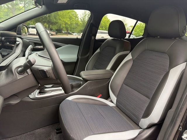 Used 2024 Buick Envista Preferred w/ Convenience I Package FWD image 10