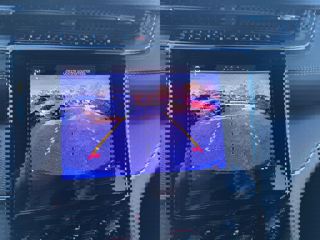 New 2025 Jeep Grand Cherokee Altitude image 15