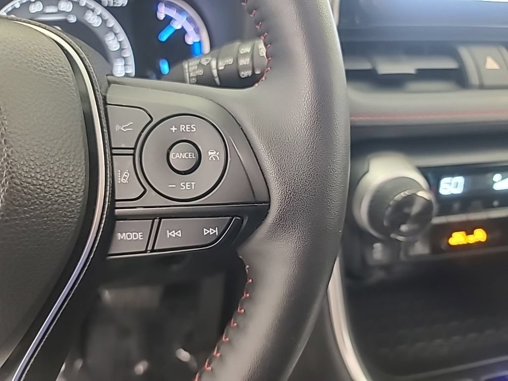 Used 2025 Toyota RAV4 SE w/ Weather & Moonroof Package AWD/4WD image 29