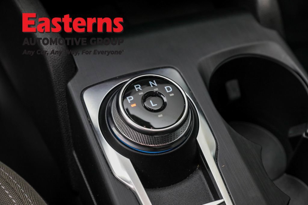 Used 2022 Ford Escape SE image 13