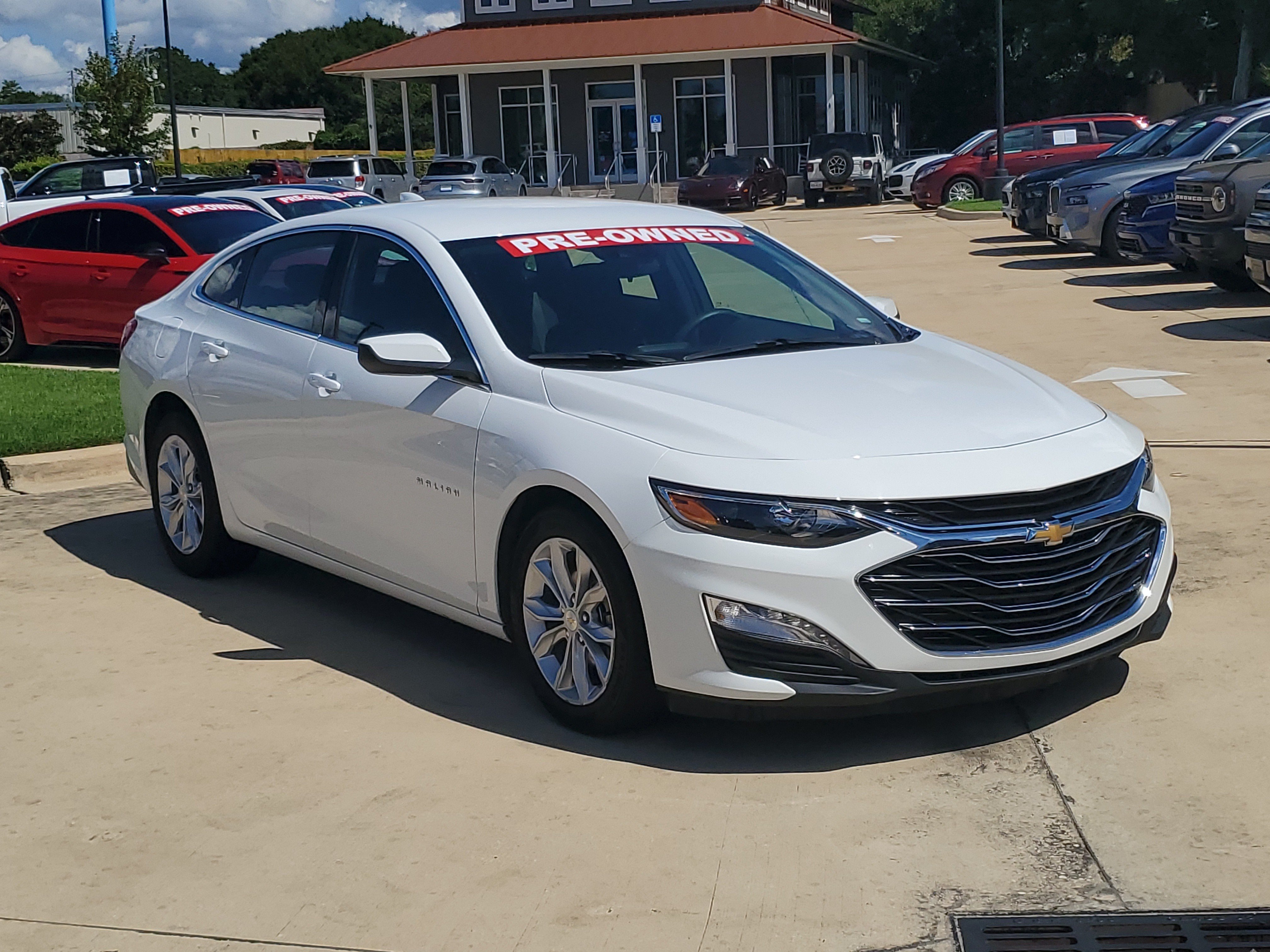 Used 2025 Chevrolet Malibu LT FWD image 9