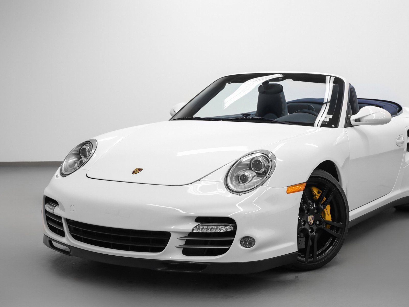 Used 2011 Porsche 911 Turbo S image 7