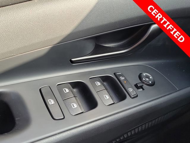 Certified 2025 Hyundai Elantra Sport image 15