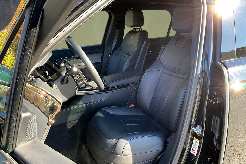 Used 2025 Land Rover Range Rover Sport image 20