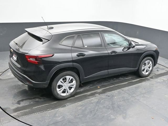 Used 2024 Chevrolet Trax LS image 37