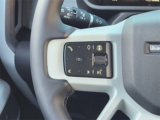 New 2024 Land Rover Defender 110 S image 27