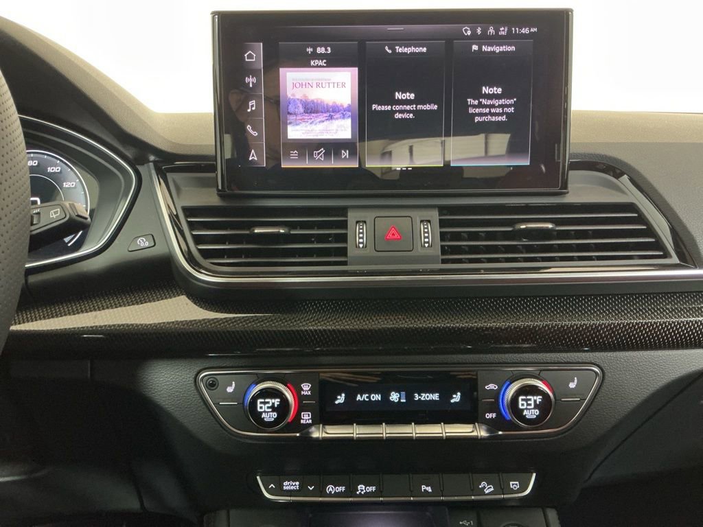 Used 2024 Audi SQ5 Premium Plus w/ Premium Plus Package image 12