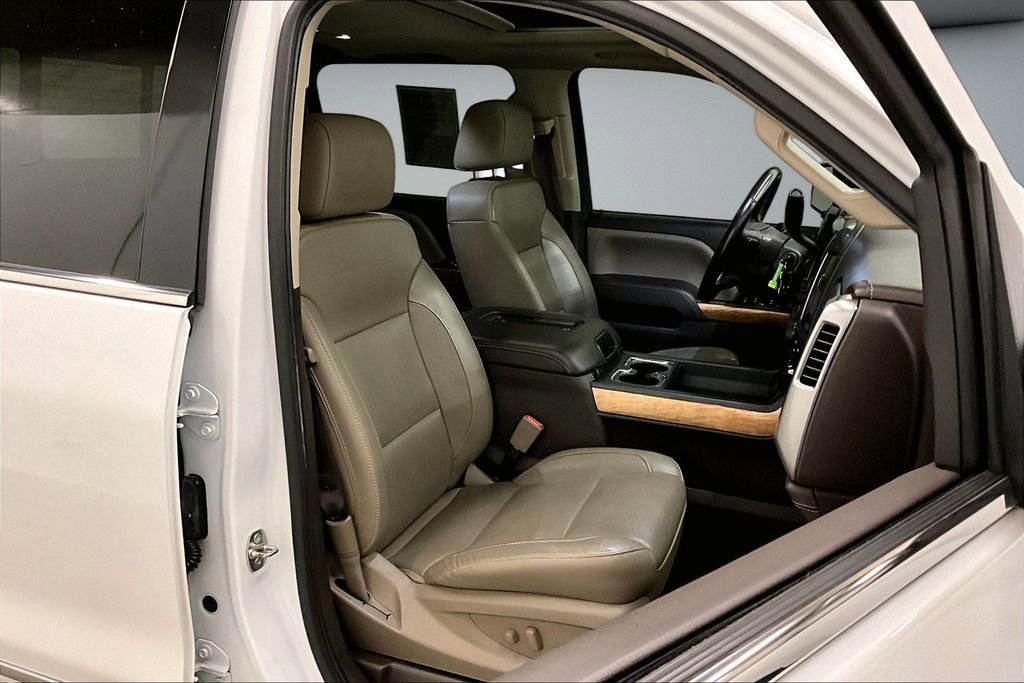 Used 2018 Chevrolet Silverado 1500 LTZ w/ Sport Package image 44