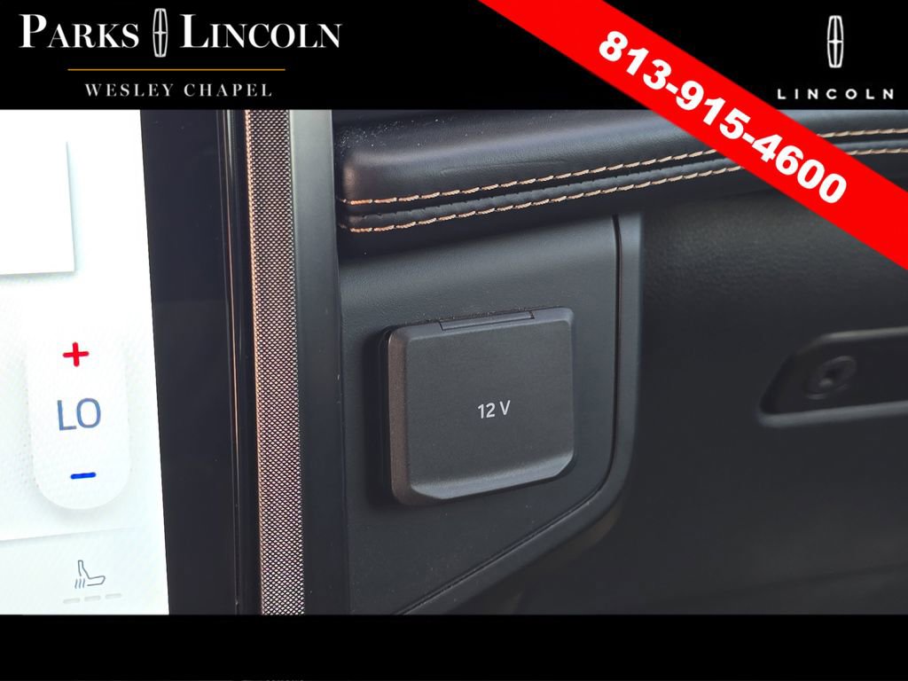 Used 2023 Ford Expedition Platinum image 26