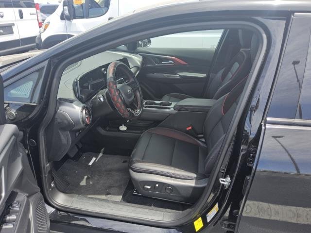 Used 2025 Chevrolet Equinox EV RS FWD image 16