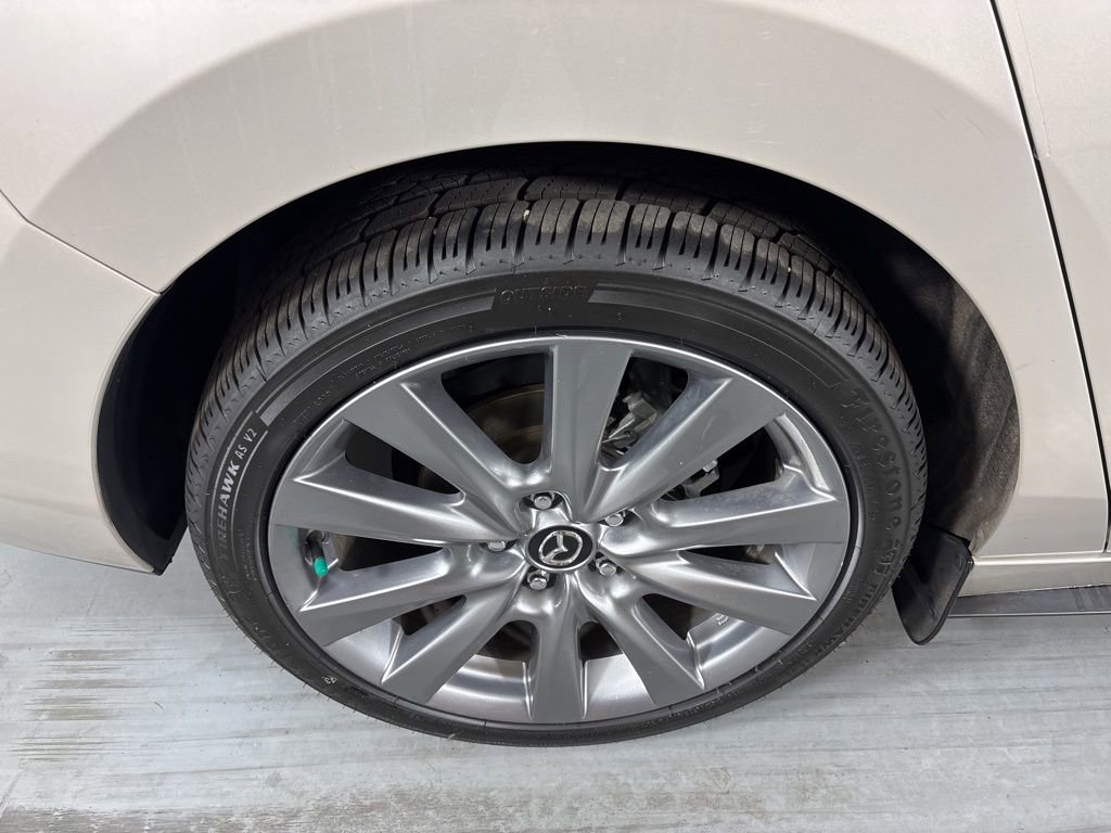 Used 2023 MAZDA MAZDA3 s FWD image 10