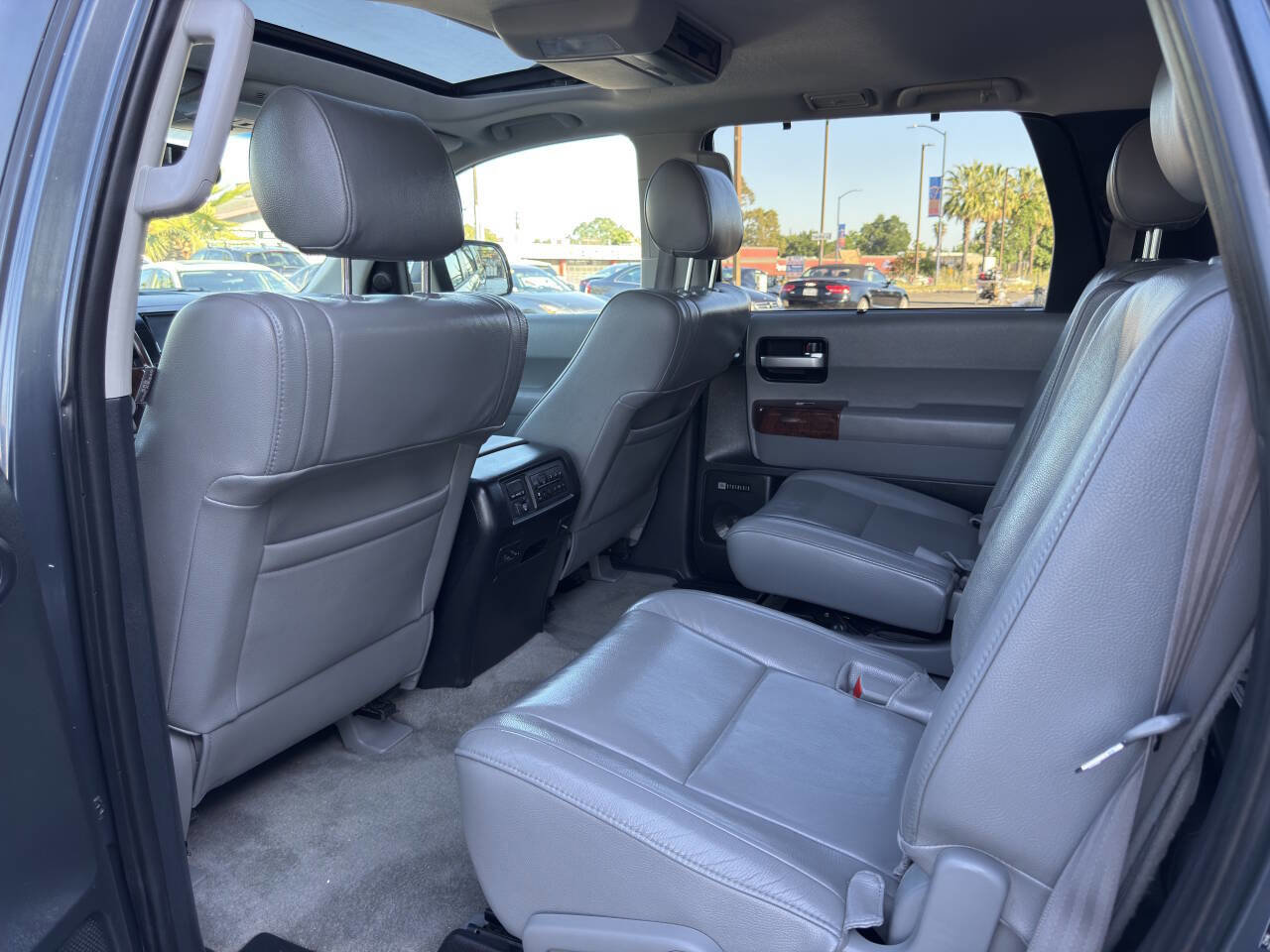 Used 2008 Toyota Sequoia Limited AWD/4WD image 14