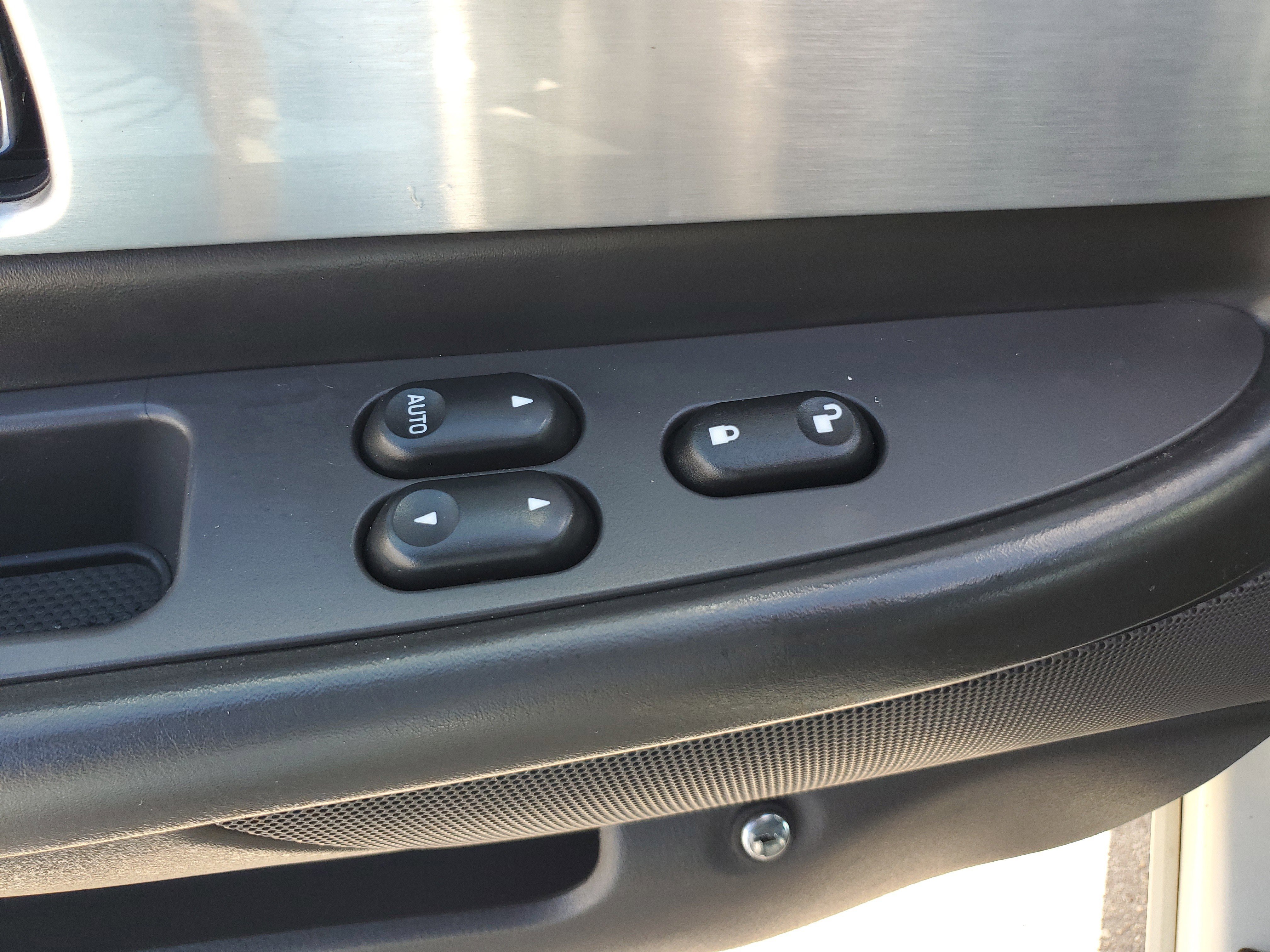 Used 2002 Ford Thunderbird image 21