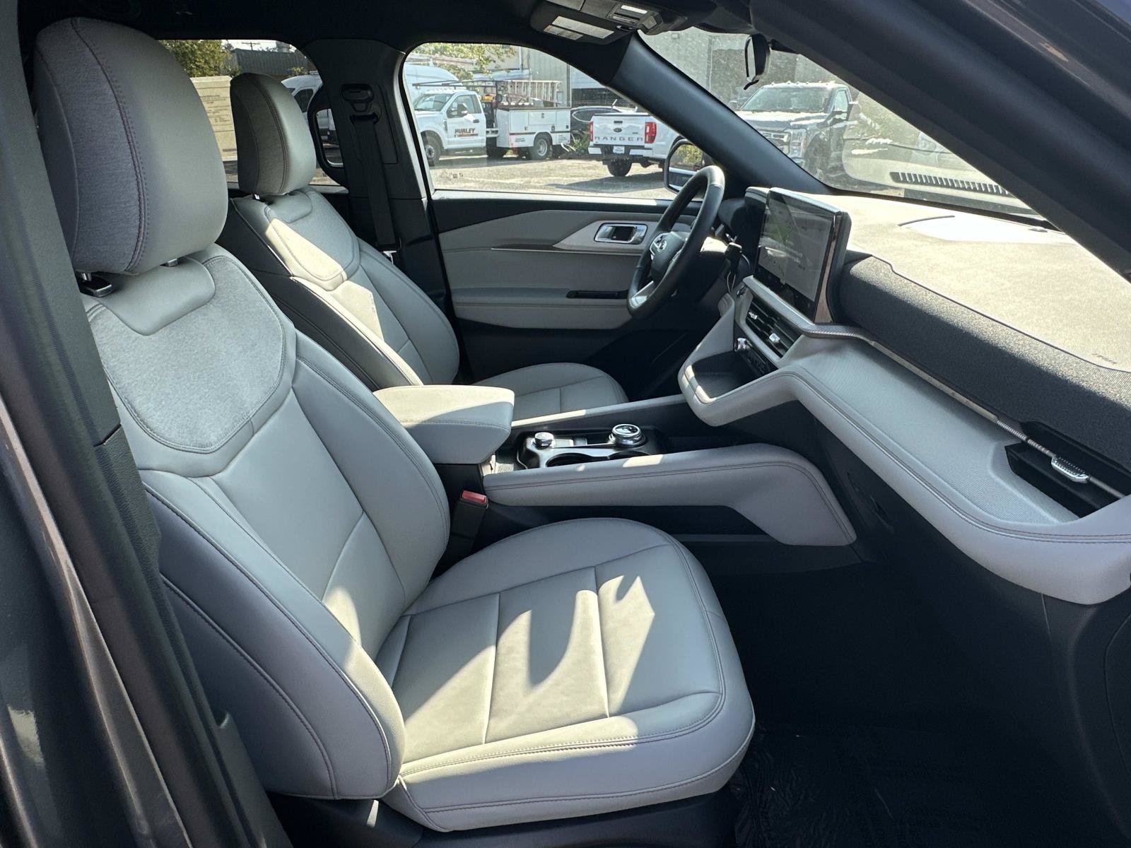 New 2027 Ford Explorer Active w/ Active Comfort Package AWD/4WD image 31