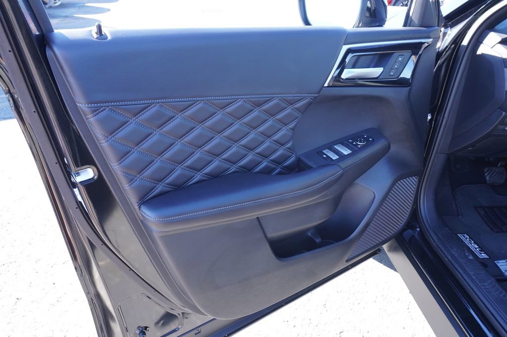 New 2026 Nissan Rogue Platinum image 15