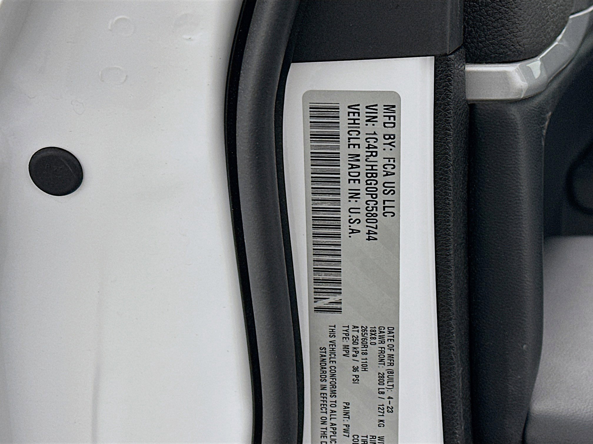 Used 2023 Jeep Grand Cherokee Limited image 12