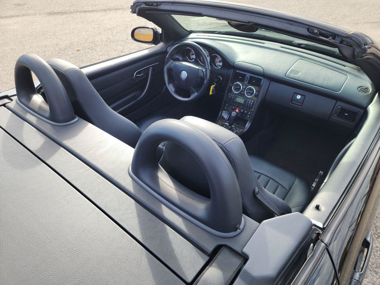 Used 2003 Mercedes-Benz SLK 32 AMG image 7