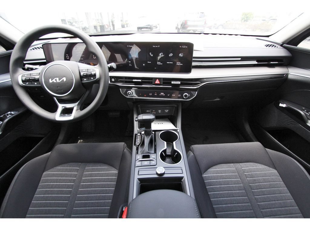 New 2026 Kia K5 LXS FWD image 8