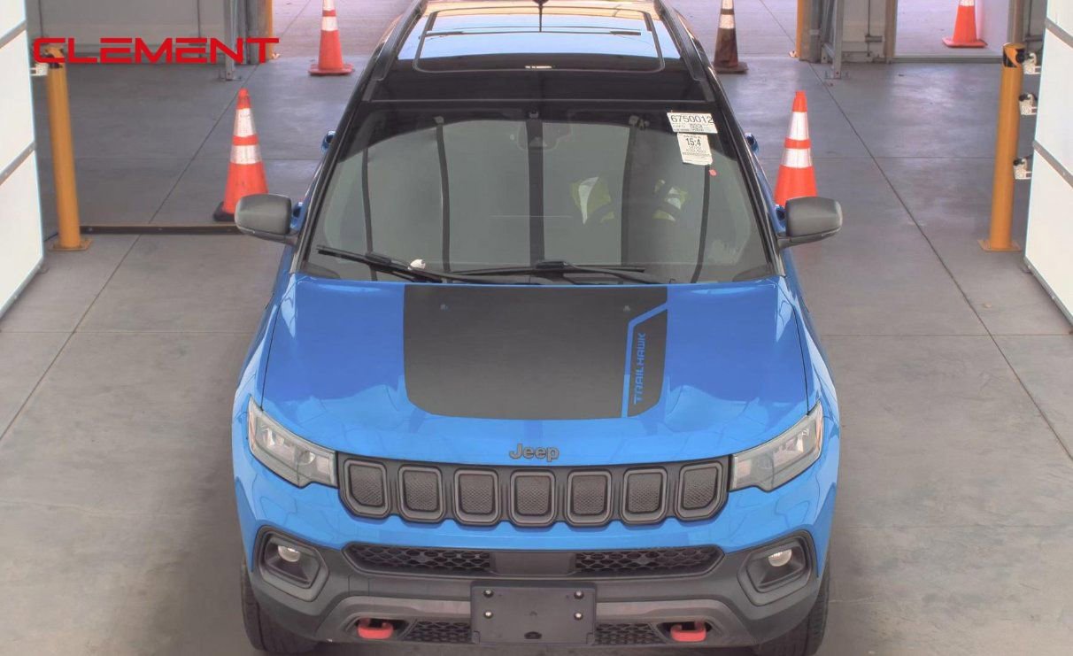 Used 2022 Jeep Compass Trailhawk w/ Sun and Sound Group image 2